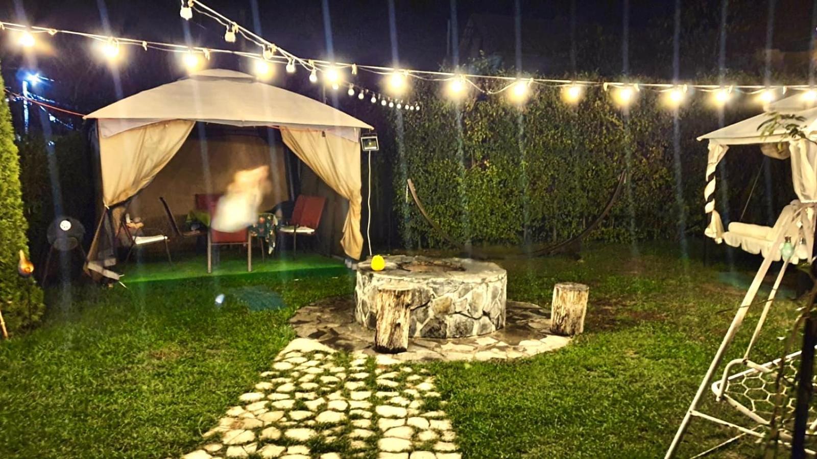 Casa Cu Muri Tîrgu Ocna Esterno foto